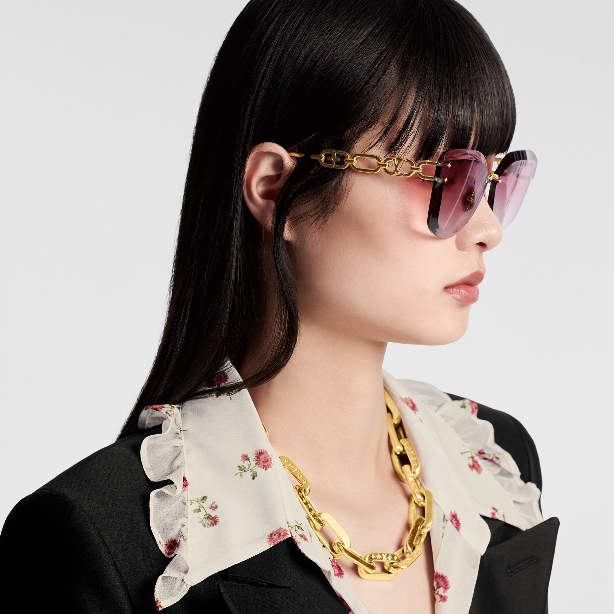 LV Jewel Cat Eye Sunglasses S00 Accessories LOUIS VUITTON